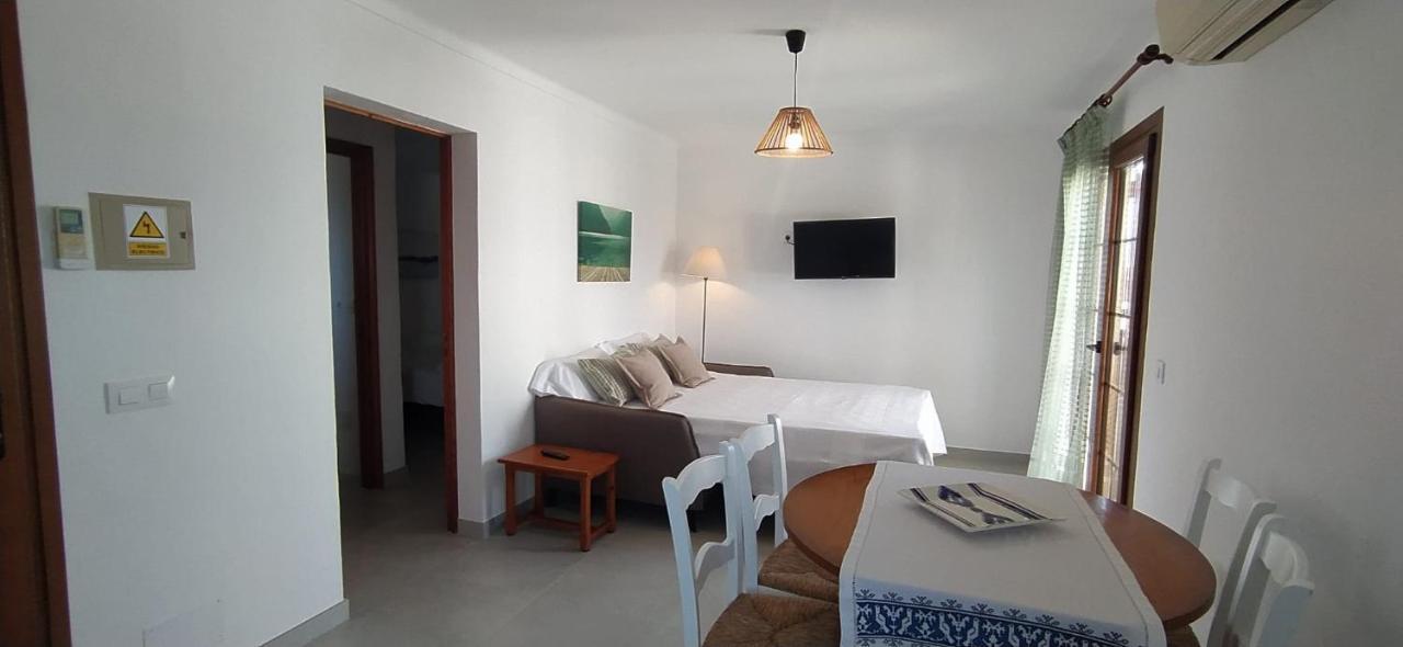 Apartamentos Villa Primera Cala Figuera  Luaran gambar