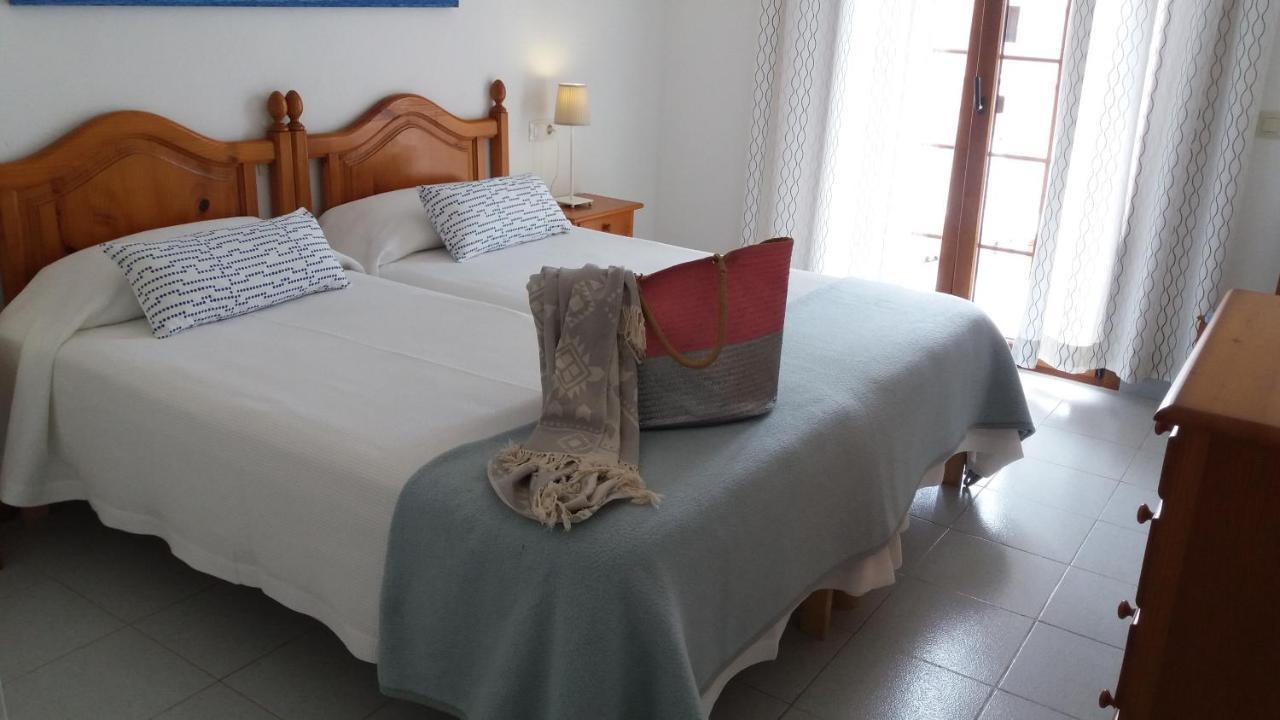 Apartamentos Villa Primera Cala Figuera  Luaran gambar