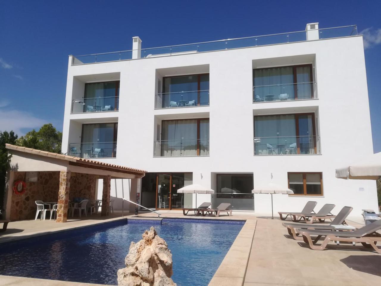 Apartamentos Villa Primera Cala Figuera  Luaran gambar
