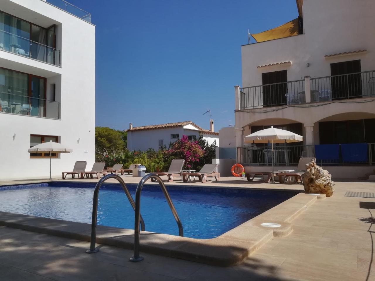 Apartamentos Villa Primera Cala Figuera  Luaran gambar
