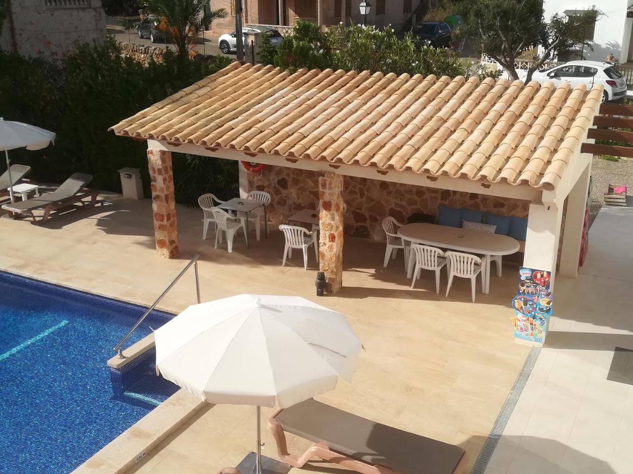 Apartamentos Villa Primera Cala Figuera  Luaran gambar